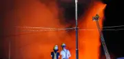 Brand auf Stuttgarter Großmarkt unter Kontrolle – Löscharbeiten dauern an