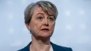Britische Außenministerin warnt vor KI-Version von Hiroshima