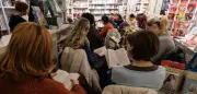 Buchhandel in der Krise: Junge Leser brechen um 30 Prozent ein