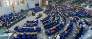 Bundestag beschließt umstrittene Krankenkassenreform trotz Hausärzte-Protest