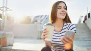 Coffee to go: Ausgaben von 4 Euro können 340.000 Euro Rente bringen