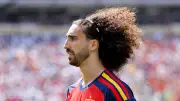Cucurella stimmt Anti-Haaland-Song bei Weltmeister-Party an