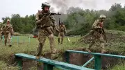 Der Wettlauf bis zum Winter: Ukraine und Russland im strategischen Duell