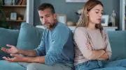 Distanz in der Beziehung überwinden: Tipps einer Paartherapeutin