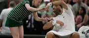 Djokovic entschuldigt sich für Scherz mit Ballmädchen in Wimbledon