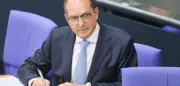 Dobrindt stuft Anschlagsgefahr hoch und wirbt für Geheimdienstreform
