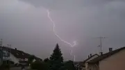 DWD warnt: Schwere Unwetter mit Orkanböen und Hagel in Baden-Württemberg