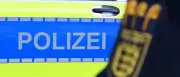 Einbrecher neben Bett: 59-Jähriger hält ihn für Ehefrau