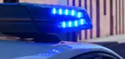 Einbrecher rammt Auto in Einkaufszentrum: Juwelier bestohlen