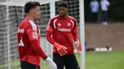 Eintracht Frankfurt: Wer wird die neue Nummer 1 im Tor?