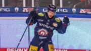 Eisbär Bergmann nach Knie-OP: Comeback-Plan und Reha-Fortschritt