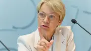 Eklat im NRW-Landtag: FDP sorgt für Streit um Sprache bei Klassenarbeiten
