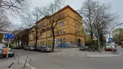 Elternproteste in Kreuzberg: Ex-Suchtkranke teilen sich Schule mit Grundschülern
