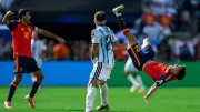 Enzo Fernández nach brutalem Foul vom Platz gestellt