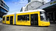 Erster „Urbanliner“ in Berlin: XXL-Tram startet mit Verspätung