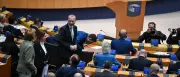 EVP-Abgeordnete blockieren Sanktionen gegen Rechtsaußen-Bündnis