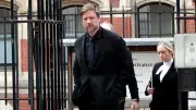 Ex-Airbnb-Manager im Millionenstreit: Ex-Frau wirft Xanax-Einfluss vor