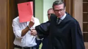 Ex-Chefarzt schweigt zu Missbrauchsvorwürfen an Duisburger Landgericht