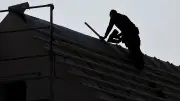 Falsche Handwerker in Großrückerswalde: Ehepaar verliert 2.000 Euro