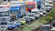 Ferienstart in NRW: Staus länger und mehr Kilometer als 2025