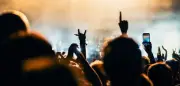 Festival-Fans urinieren in Windeln: Stars klagen über Ekeltrend