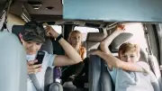 Fünf Ideen für entspannte Autofahrten mit Kindern ohne Tablet
