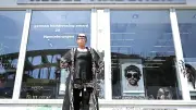 Friseurin an der Sternbrücke: „Das geht nicht mehr“ – Salon wird verkauft
