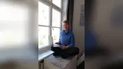 Frugales Paar spart bis zu 2000 Euro monatlich durch Mini-Wohnung