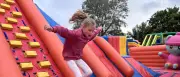 Funbox Berlin: Größter Sprungpark der Welt eröffnet am Hauptbahnhof