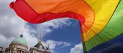 Gedenkveranstaltung in Potsdam nach Anschlag auf Berliner CSD