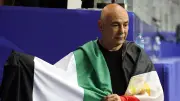 Ägypten-Trainer Hossam Hassan zeigt nach WM-Sieg Palästinenser-Flagge