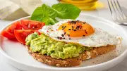 Haferflocken, Müsli oder Eier: Das ist das gesündeste Frühstück