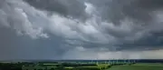 Hagel und Unwetter: DWD warnt vor schweren Gewittern in Deutschland
