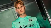 Hannover 96 verpflichtet Torwart Pascal Loretz bis 2030