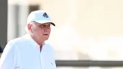 Hoeneß: Eberl bleibt über 2027 hinaus Sportvorstand