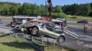 Horror-Unfall in Österreich: Leitplanke durchbohrt Auto, zwei Tote