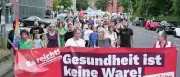 Hunderte in Potsdam protestieren gegen Kürzungen im Gesundheitswesen