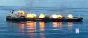 Huthi-Angriff auf Öltanker: Eskalation im Roten Meer – Iran droht USA