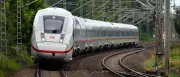 ICE fehlt Toilettenpapier: Zugchef kauft Nachschub in Hamburg-Bergedorf
