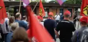 IG Metall protestiert gegen Stellenabbau bei Volkswagen