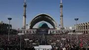 Iran-Konflikt: Neue US-Angriffswelle und diplomatische Bemühungen