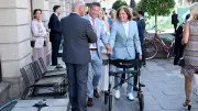 Jürgen Drews mit Rollator: Mut zur Offenheit im Alter