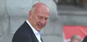 Kai Wegner unter Druck: Pressekonferenz live aus Berlin