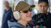 Katy Perry unerkannt am Flughafen Stuttgart – Privatjet statt Linie