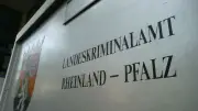 KI macht Betrugsmaschen noch glaubwürdiger: LKA und Verbraucherzentrale warnen