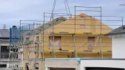 Koalition gründet Wohnungsbaugesellschaft und verbietet Vergesellschaftung