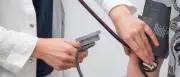 Krankenkassen-Sparpaket: Koalition einigt sich bei Mitversicherung und Pharmarabatten