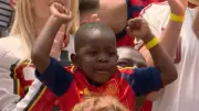 Lamine Yamals Bruder Keyne (3) begeistert als WM-Jubelstar