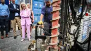Leserbriefe: U8-Verlängerung, verspätete Pensionen, männliche Gewalt
