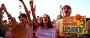 Lollapalooza Berlin: 50.000 feiern buntes Festival mit Pitbull und Co.